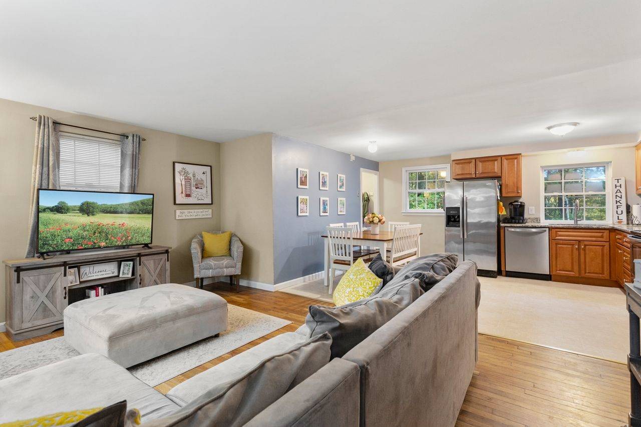 Merrimack, NH 03054,53 Belmont DR