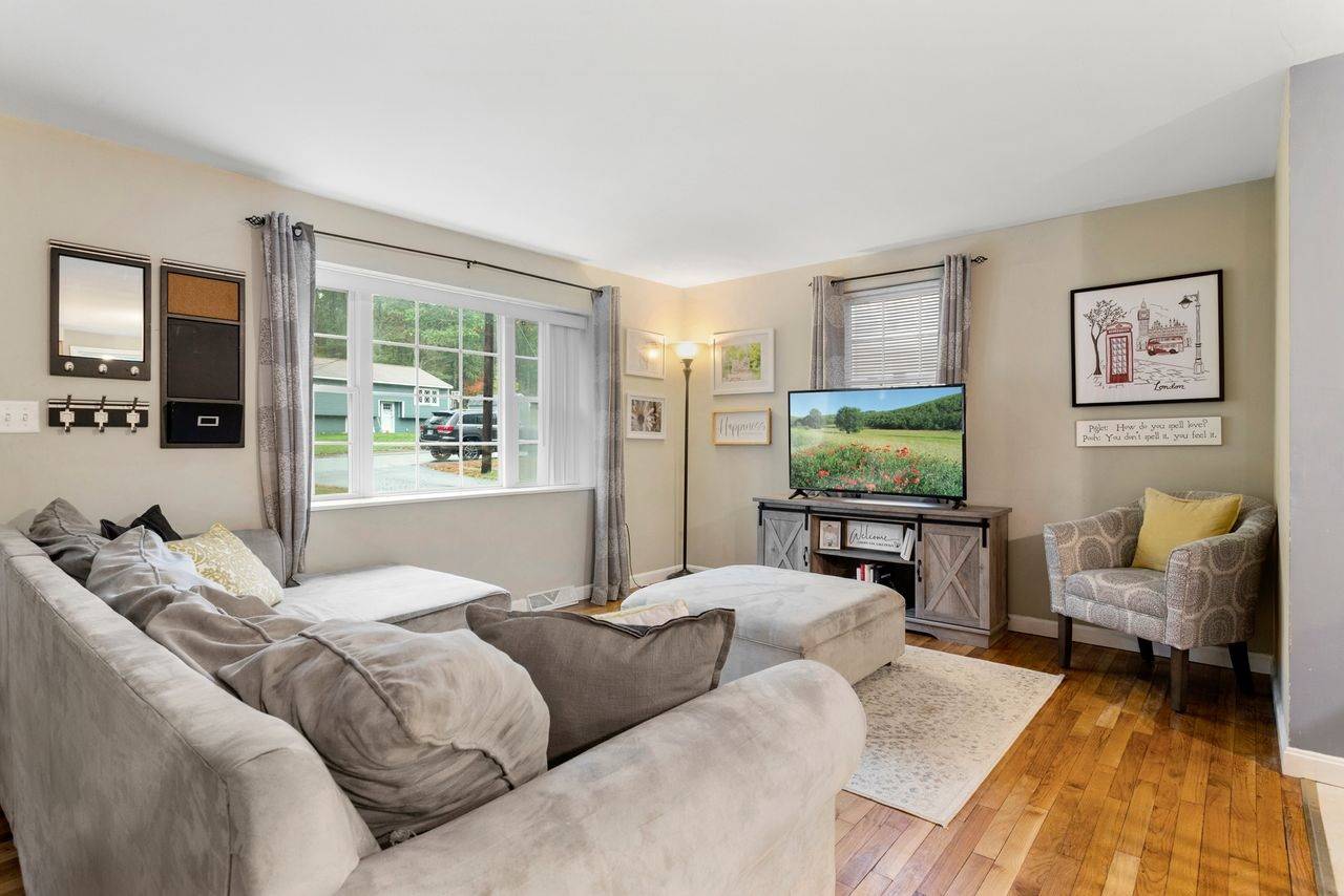 Merrimack, NH 03054,53 Belmont DR