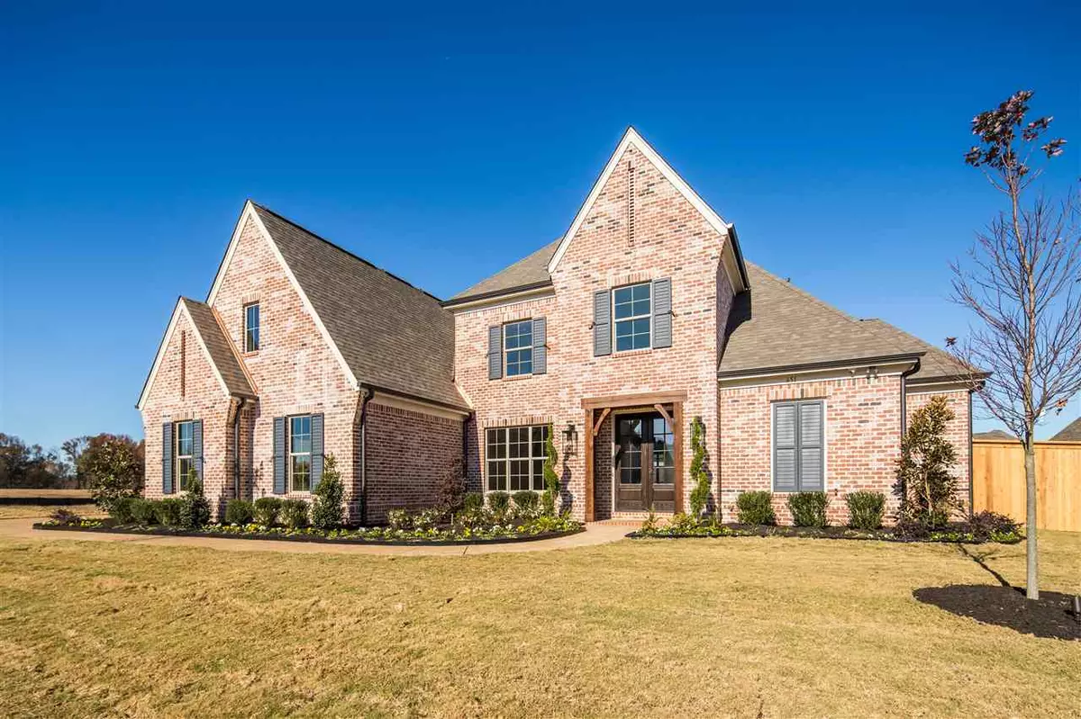 Collierville, TN 38017,651 CEDAR SHADOWS CIR E