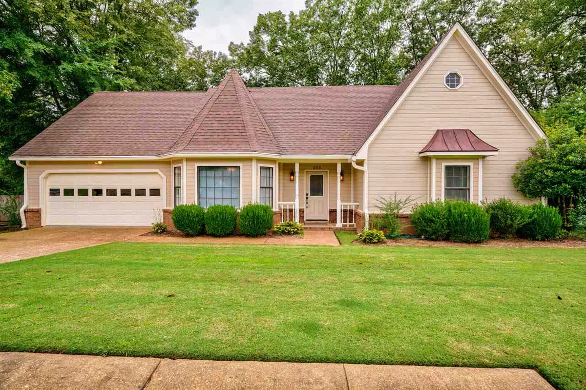 Collierville, TN 38017,293 GREAT FALLS DR