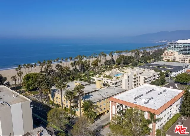 Santa Monica, CA 90403,125 Montana Ave #104