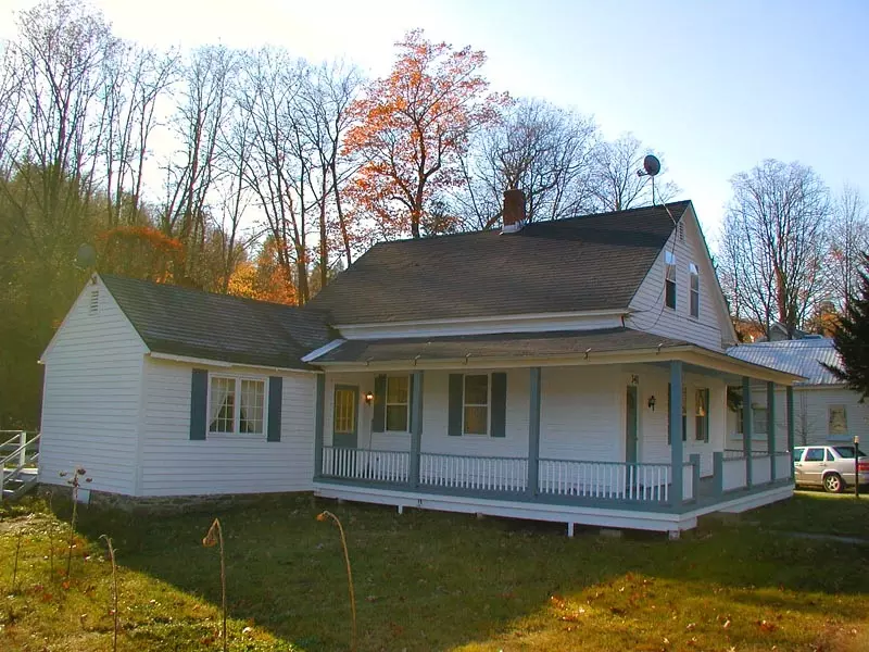 Newfane, VT 05345,341 Dover RD