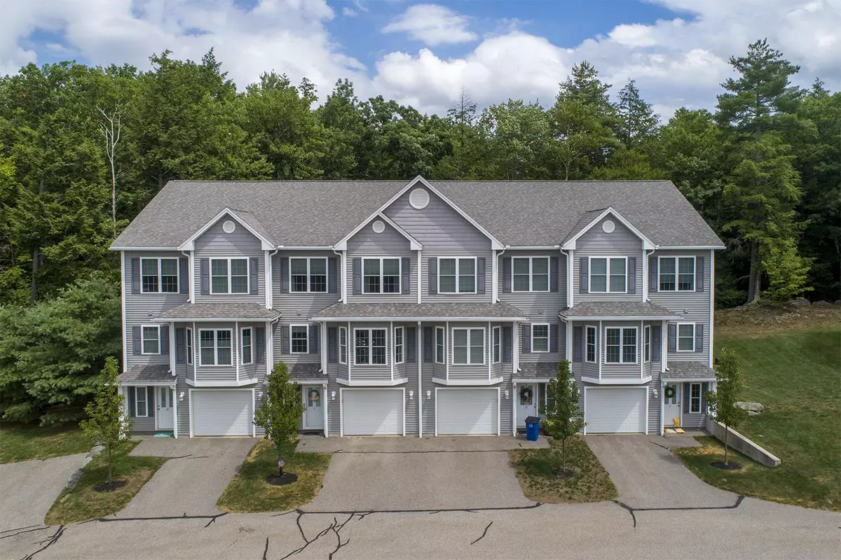 Newmarket, NH 03857,11 Hillside LN #11