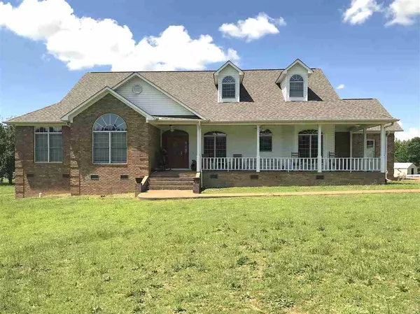 1595 DOE RD, Saltillo, TN 38370-5409