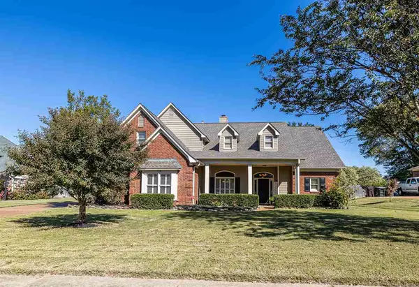 724 DEANS CREEK DR, Collierville, TN 38017