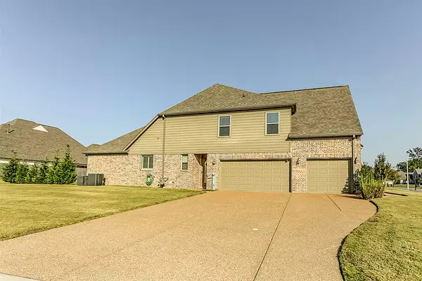 Collierville, TN 38017,524 FALLEN TIMBERS LN