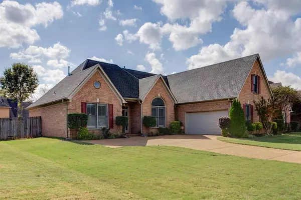 Collierville, TN 38017,499 DENHAM CV