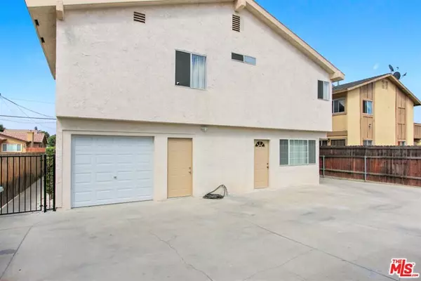 Downey, CA 90241,8040 7Th St