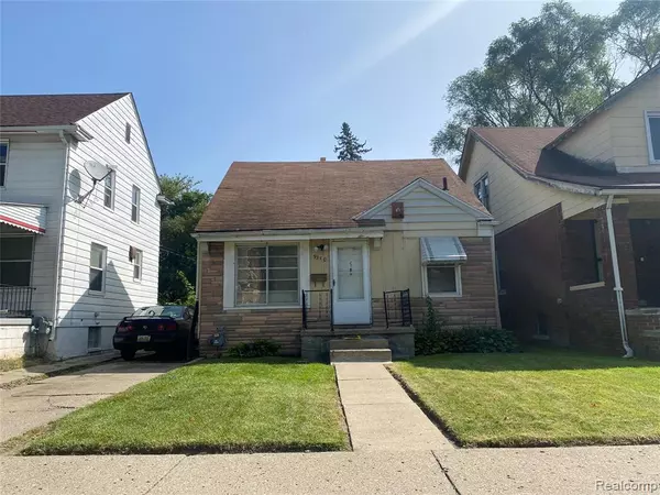 9330 SORRENTO Street, Detroit, MI 48228 2676