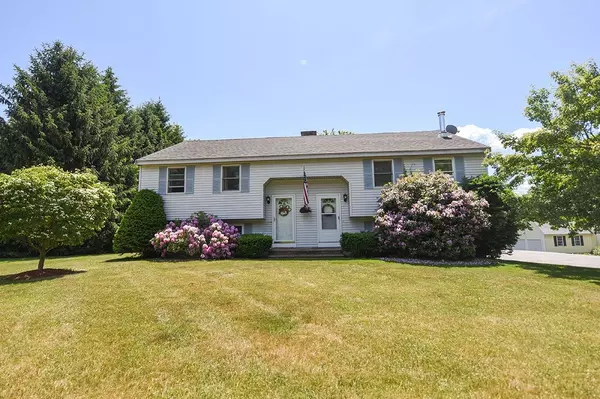 14 N Salem RD #A, Hampstead, NH 03841