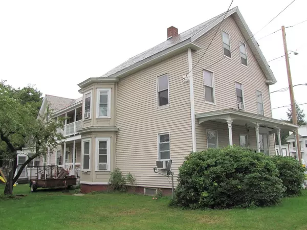 118 Atkinson ST, Rockingham, VT 05101