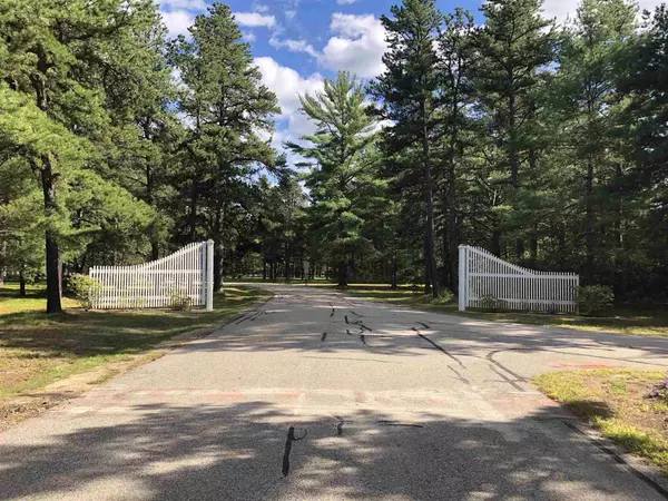 Ossipee, NH 03864,17 Logan WAY #lot 7