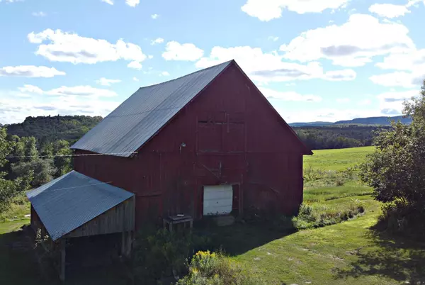 Wheelock, VT 05851,2486 Peak RD