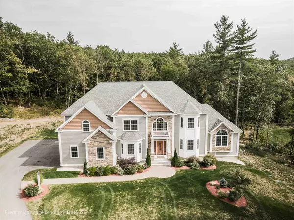 28 London Bridge RD, Windham, NH 03087