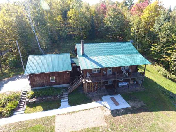 228 Juniper LN, Lyndon, VT 05851