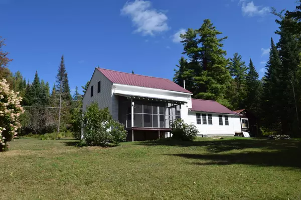 Whitefield, NH 03598,328 Lancaster RD