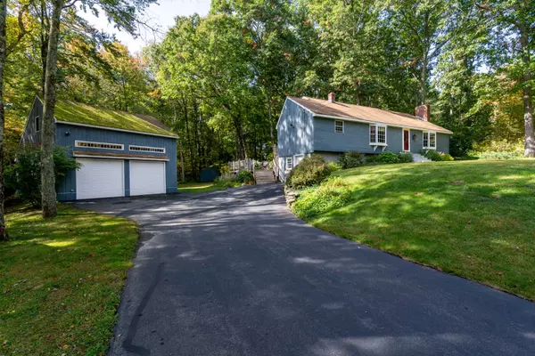 53 Rowe DR, Fremont, NH 03044