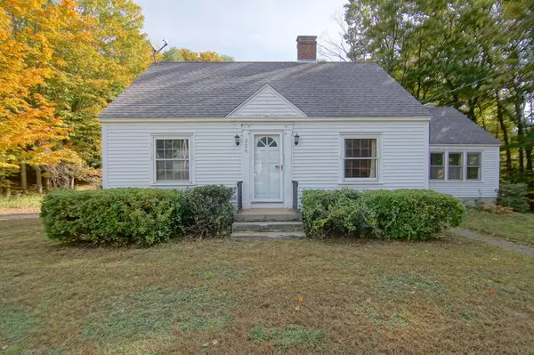 224 Amesbury RD, Kensington, NH 03833