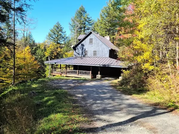 Stockbridge, VT 05772,639 Tweed River DR