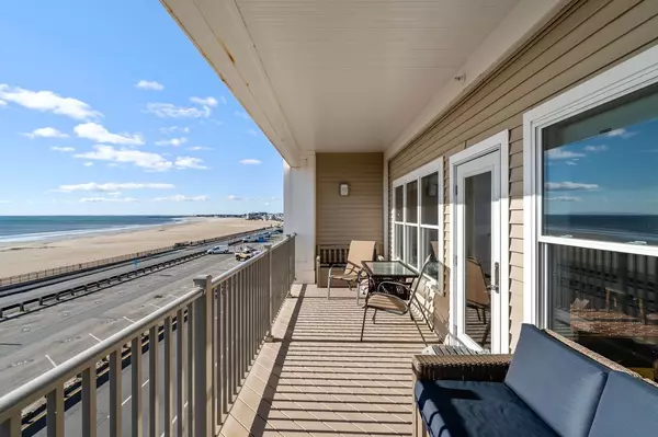 Hampton, NH 03842,339 Ocean BLVD #302