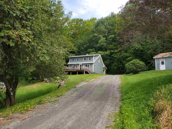 44 Powder Spring RD, Topsham, VT 05076