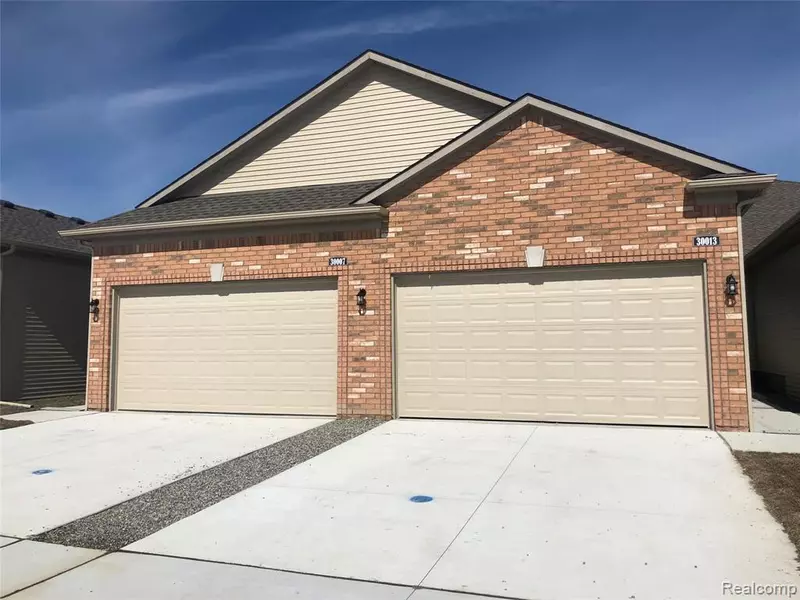 54331 Camden Circle, Chesterfield, MI 48051