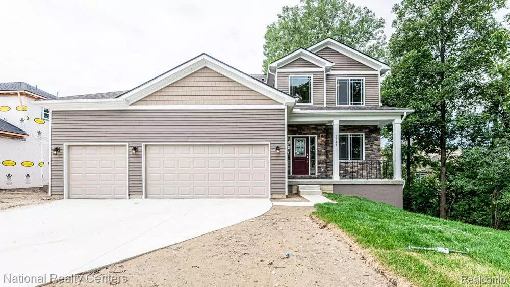 413 Waldon Meadows, Lake Orion, MI 48359