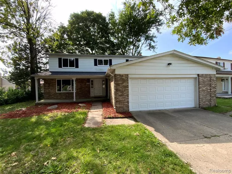 5230 KEBBE Drive, Sterling Heights, MI 48310 5182