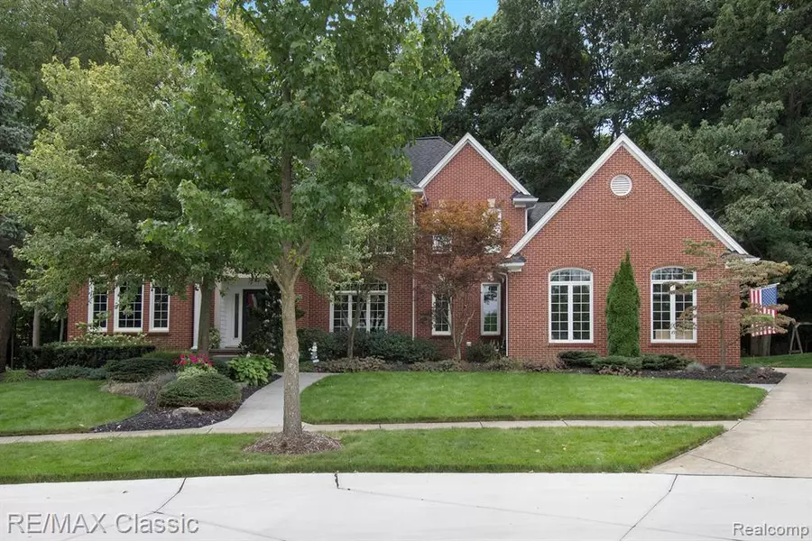 23856 WINTERGREEN Circle, Novi, MI 48374 3681