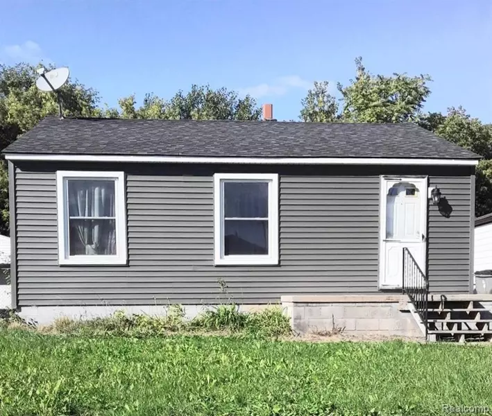 21191 VERMANDER Avenue, Clinton Township, MI 48035 3578