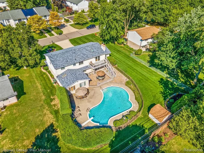 183 Longford Drive, Rochester Hills, MI 48309 2029