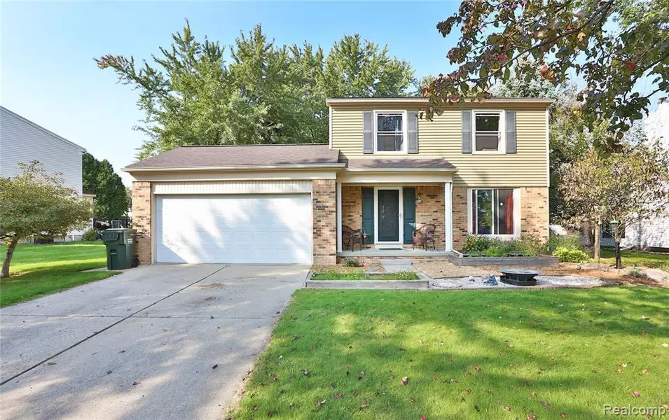 301 DALTON Drive, Rochester Hills, MI 48307