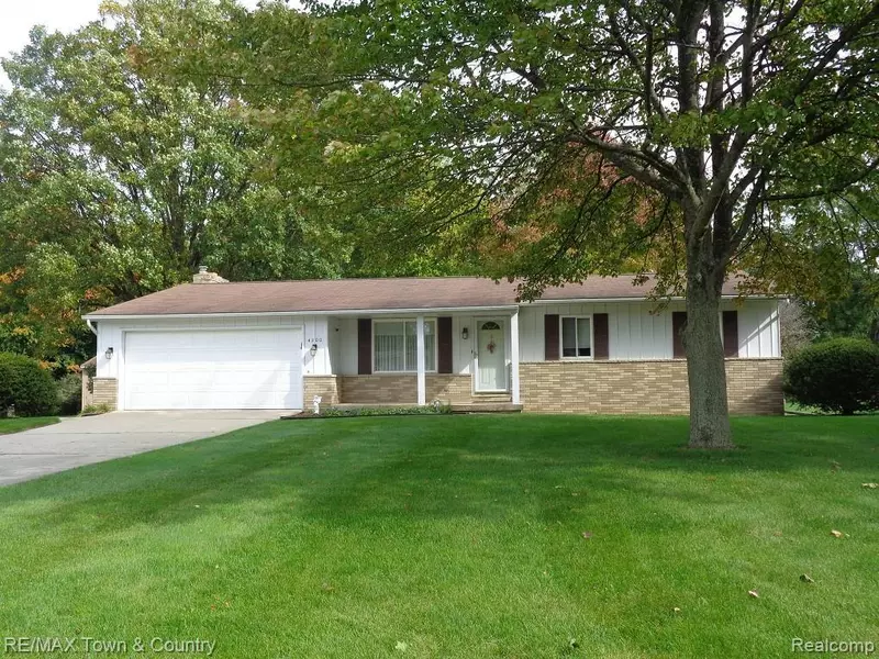 4200 MARIANNE Drive, Flushing, MI 48433 2329