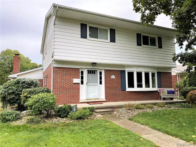 34607 Bristol Street, Livonia, MI 48154 2549