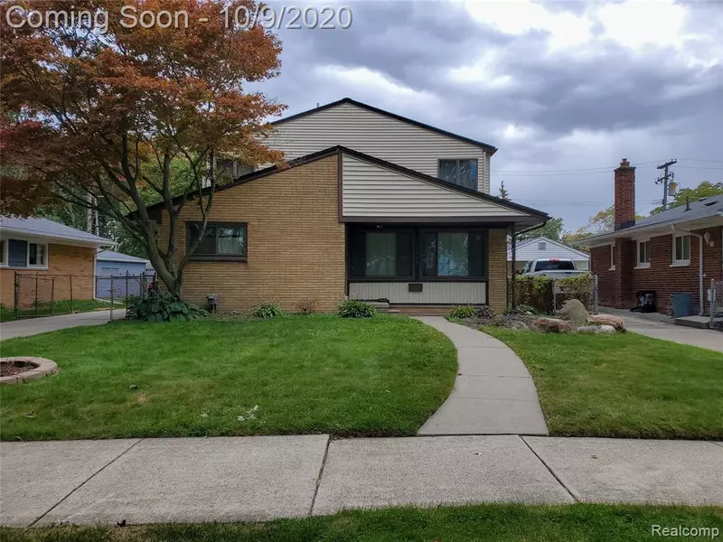 22301 WINSHALL Street, Saint Clair Shores, MI 48081 2785