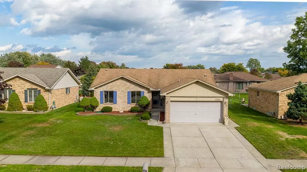 47584 MOUNT VESUVIUS Drive, Macomb, MI 48044 2663