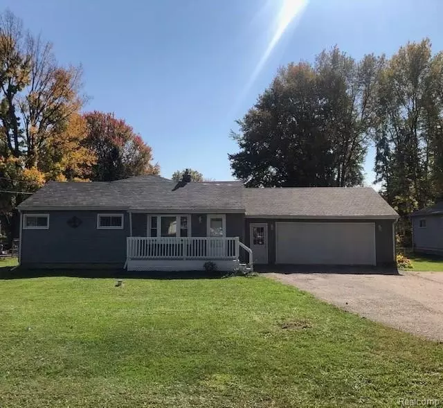 6158 Surrey Lane, Burton, MI 48519