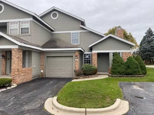 6797 STONEHEDGE, West Bloomfield, MI 48322 3456