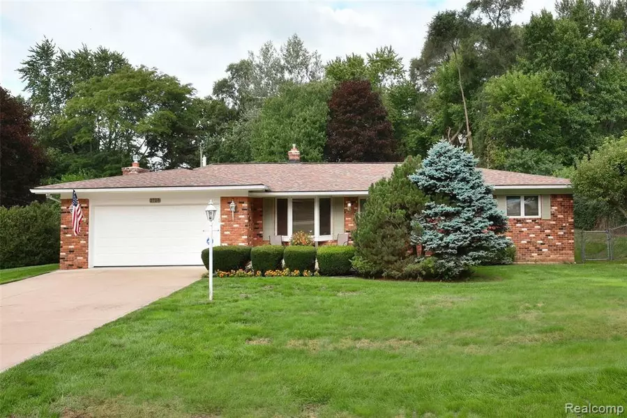 2728 COLONIAL Way, Bloomfield Hills, MI 48304 1625