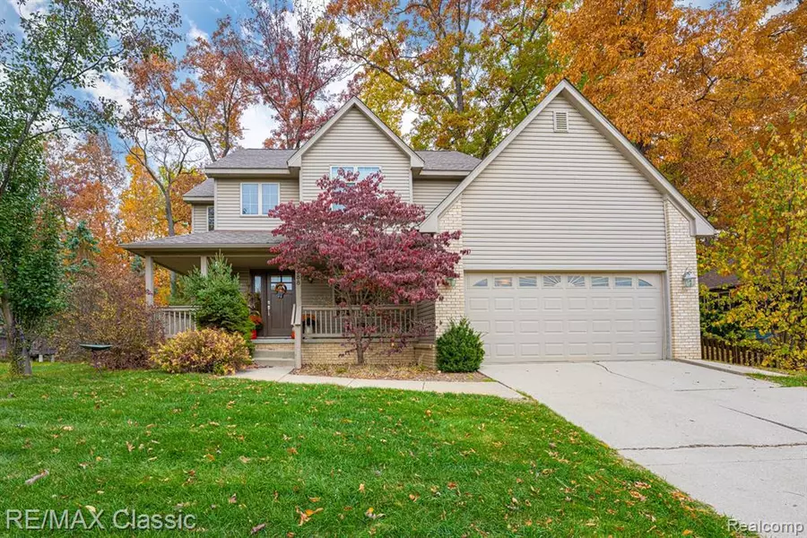 1288 VIEFIELD Drive, Lake Orion, MI 48362 1759