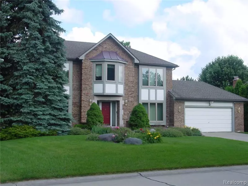 17190 VICTOR Drive, Northville, MI 48168 3208