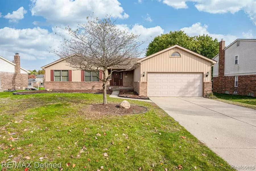 1346 TIVERTON TRAIL Drive, Rochester Hills, MI 48306 4074