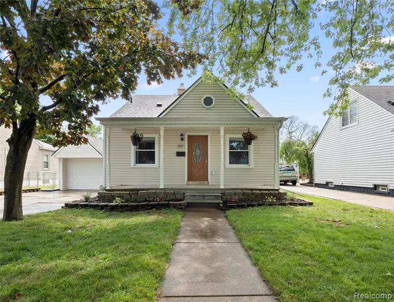 3627 HUNTER Avenue, Royal Oak, MI 48073 2136