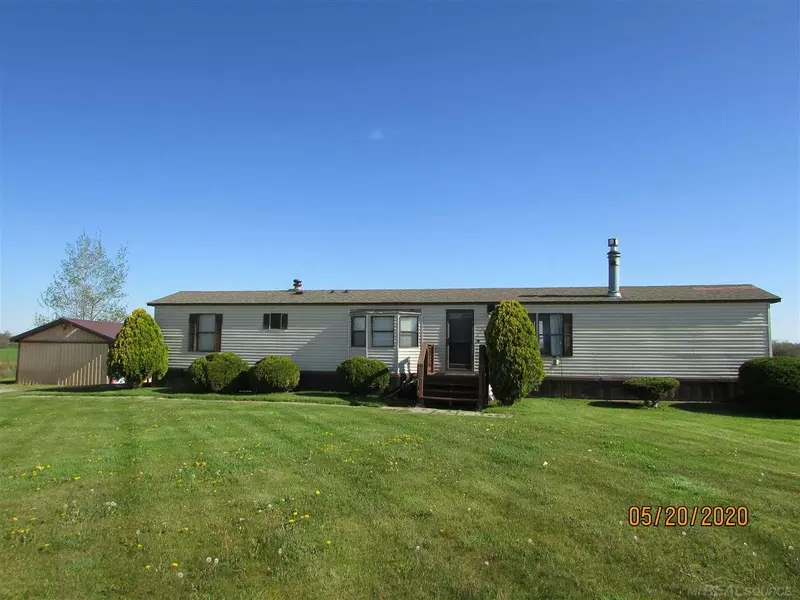 3359 Galbraith Line Rd., Yale, MI 48097