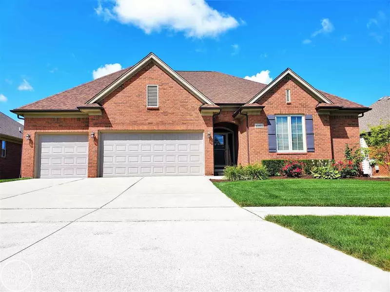 43605 Harlequin, Clinton Township, MI 48038