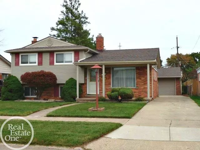 31228 Saint Margaret, Saint Clair Shores, MI 48082