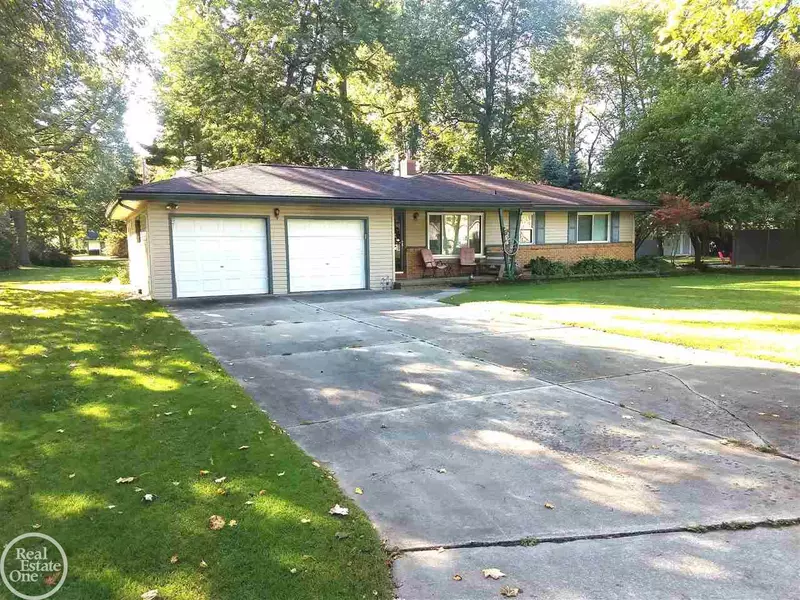 3367 Clyde Dr, Burtchville, MI 48059