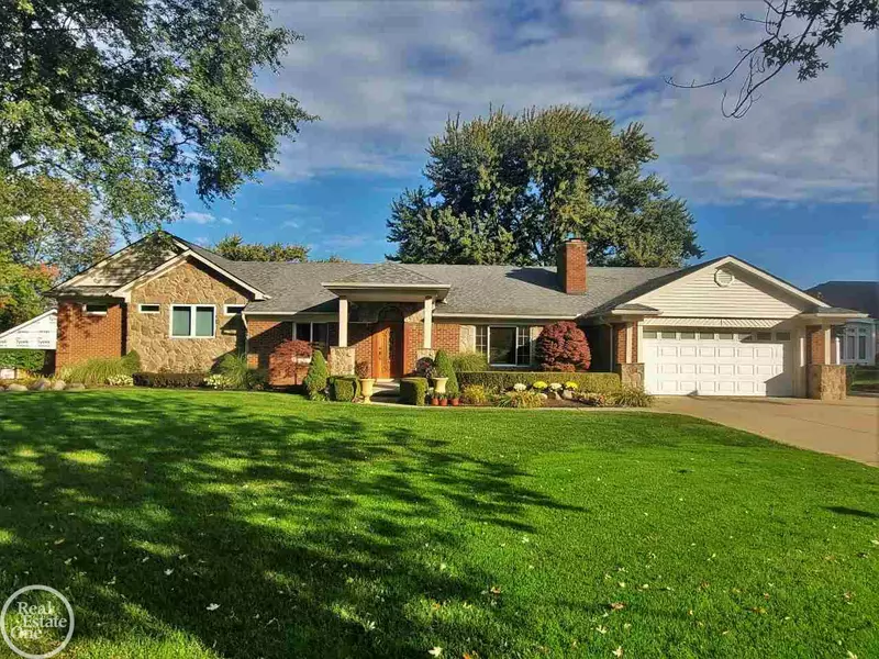 36729 Moravian, Clinton Township, MI 48035