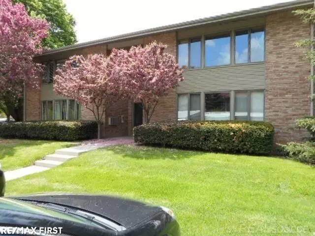 359 Concord, Bloomfield Hills, MI 48304