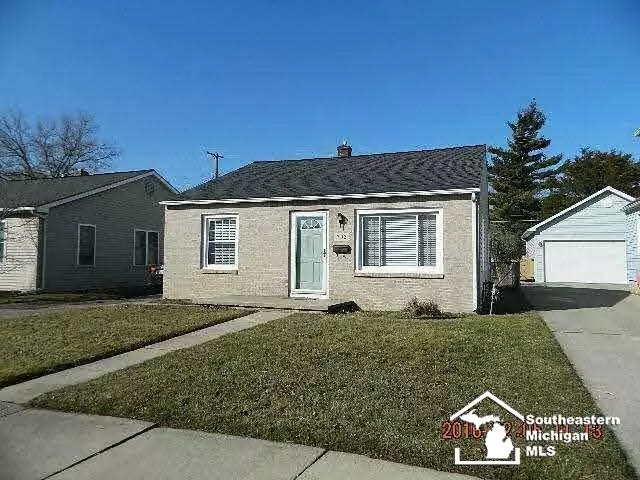 702 Toledo Ave, Monroe, MI 48161